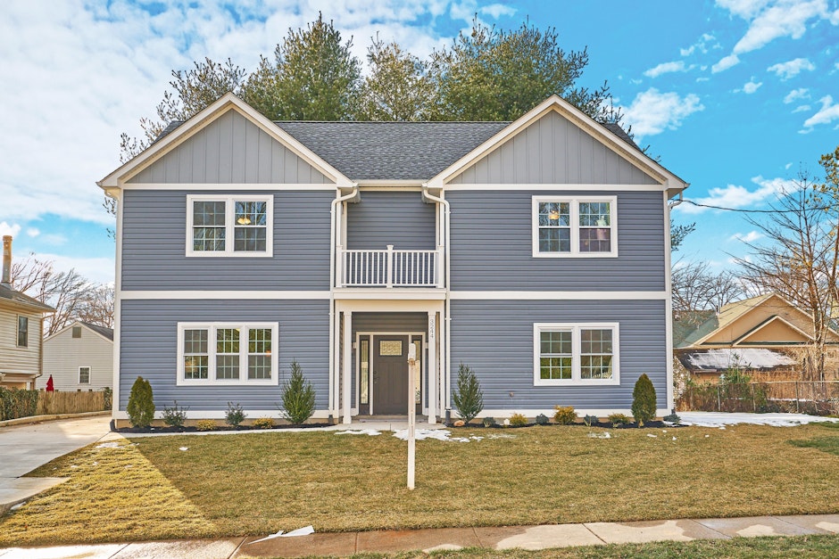 3244 Blundell Road, Falls Church, VA 22042, Presented by Kelly Sweitzer